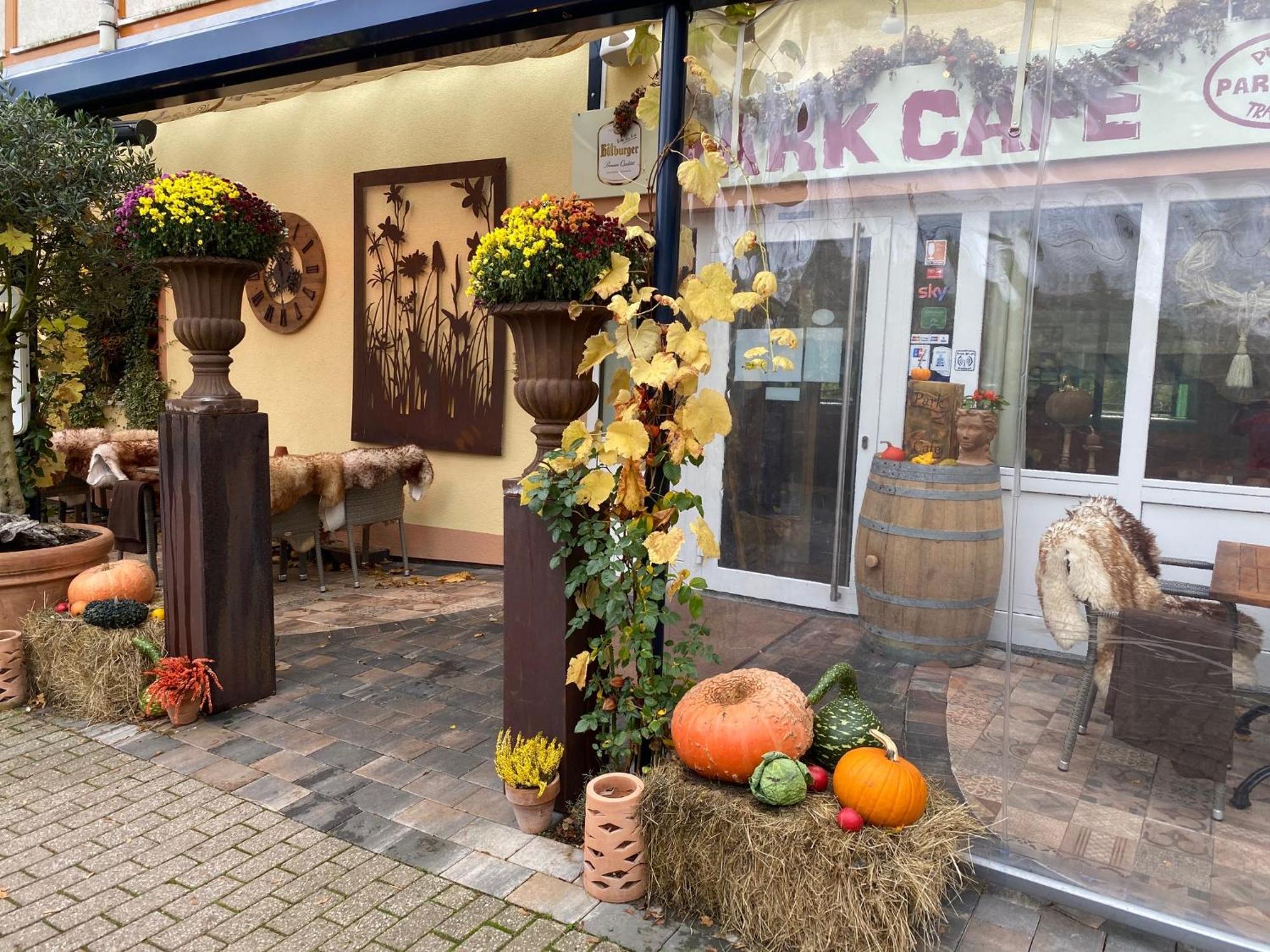 Ferienwohnungen Park Café am Kurpark Bernkastel-Kues Exterior foto